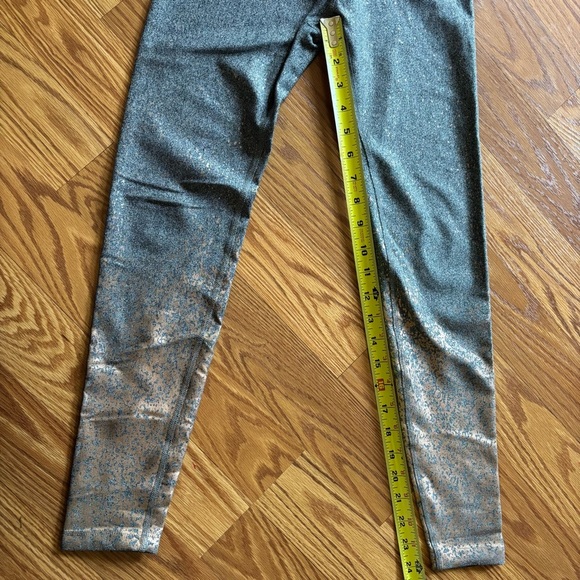 BEYOND YOGA Alloy Ombre Speckled High Waist Leggings XSmall Gray/pink/rose gold - Picture 8 of 8